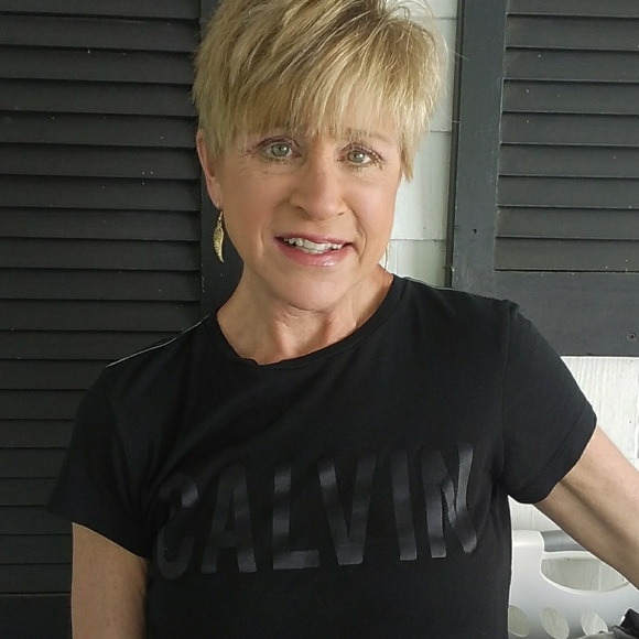 Meet your Posher, Denise - Picture 1 of 1